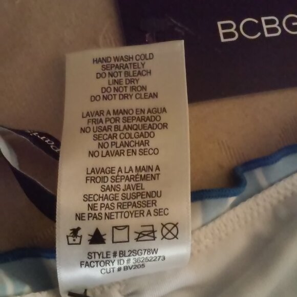 Swim Suit BOttom New With Tags Unworn Sz M Top Is 15" Across Stretchy Material - Picture 4 of 5